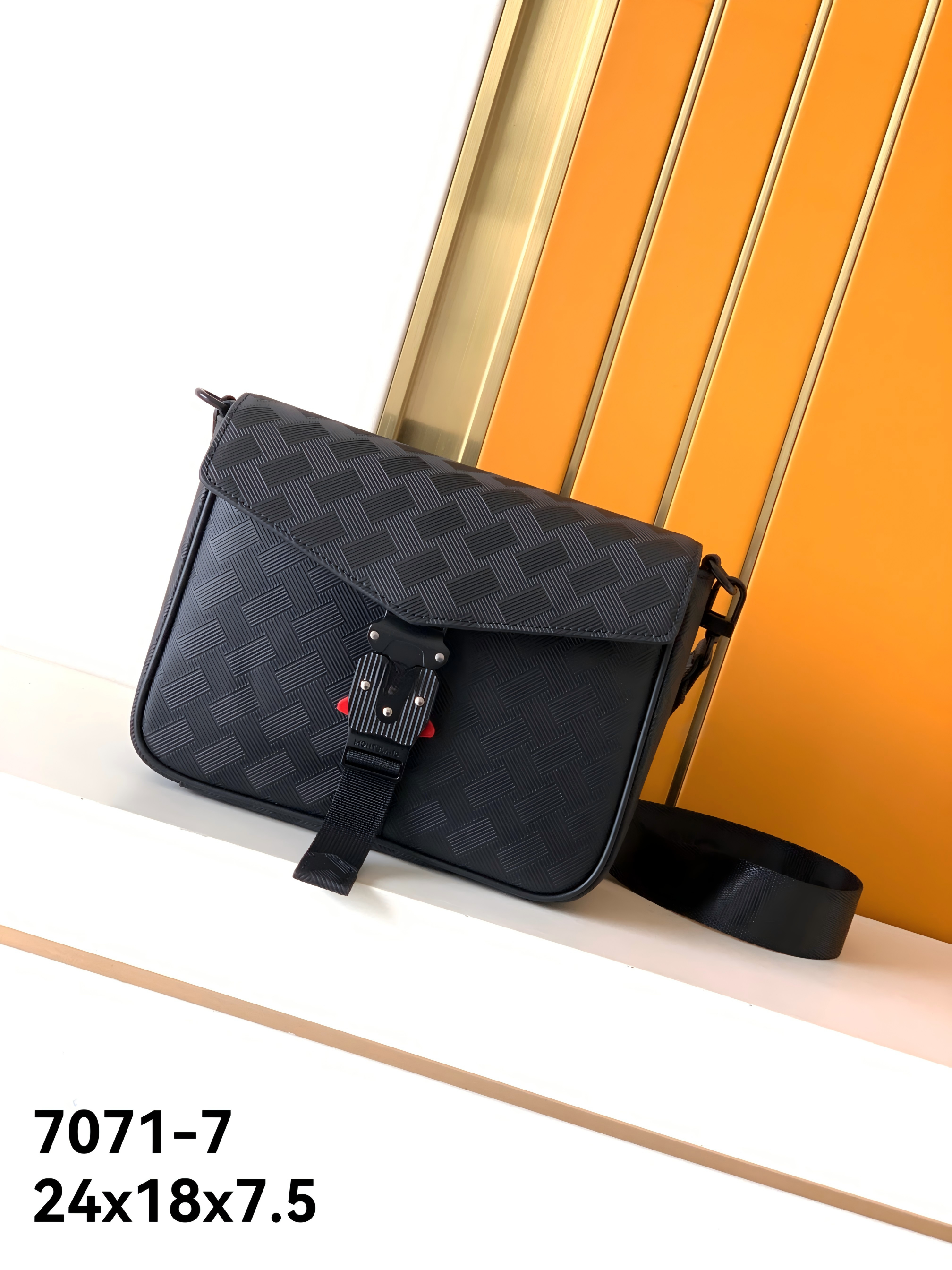 Bag  Soft Italian Tumbled Calf - Interior Design Hongkong บทวิจารณ์และราคา