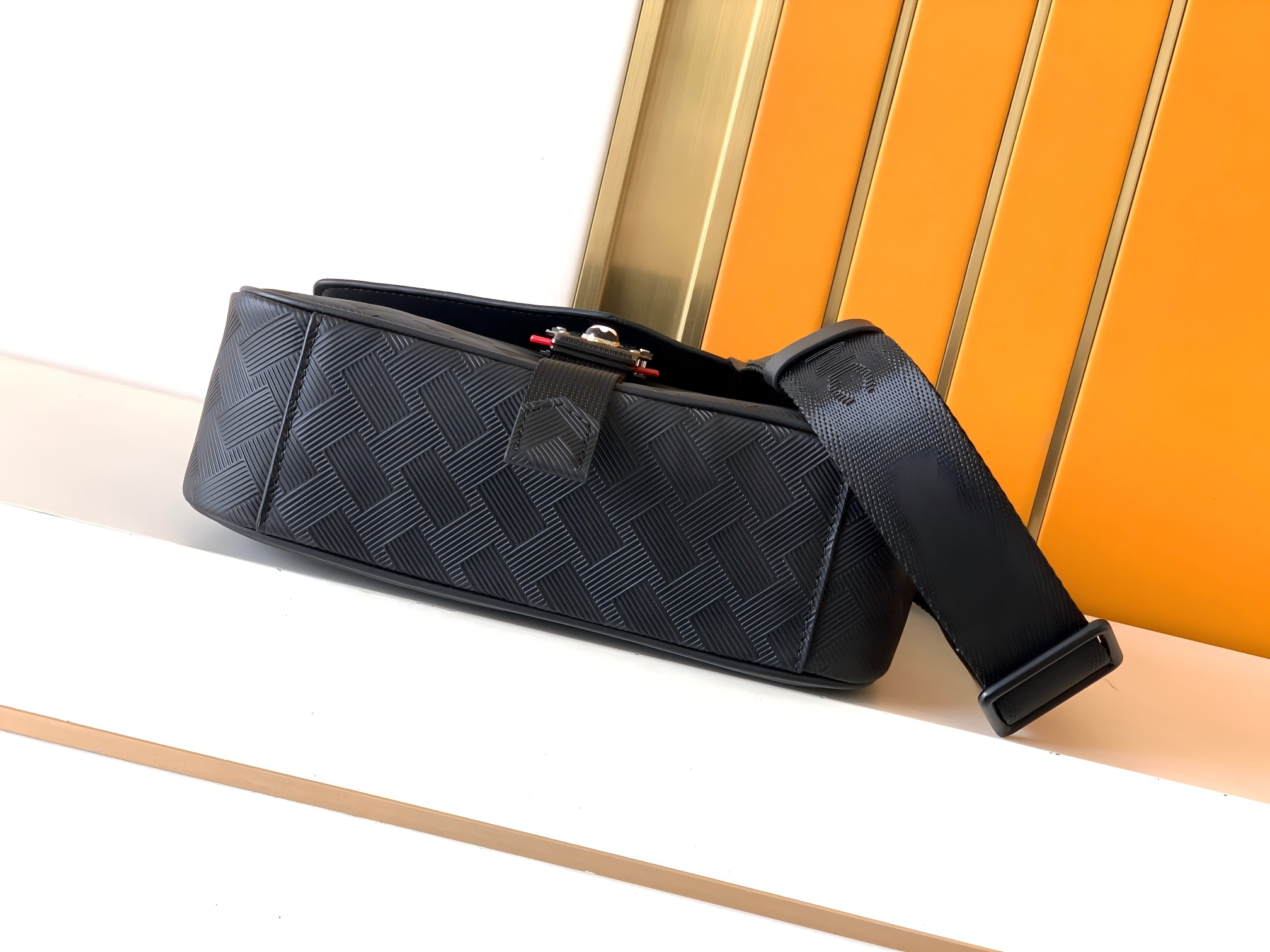 Bag  Soft Italian Tumbled Calf - Interior Design Hongkong บทวิจารณ์และราคา